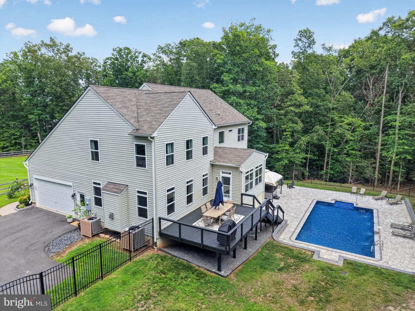 526 Fair Havens Ln photo 55