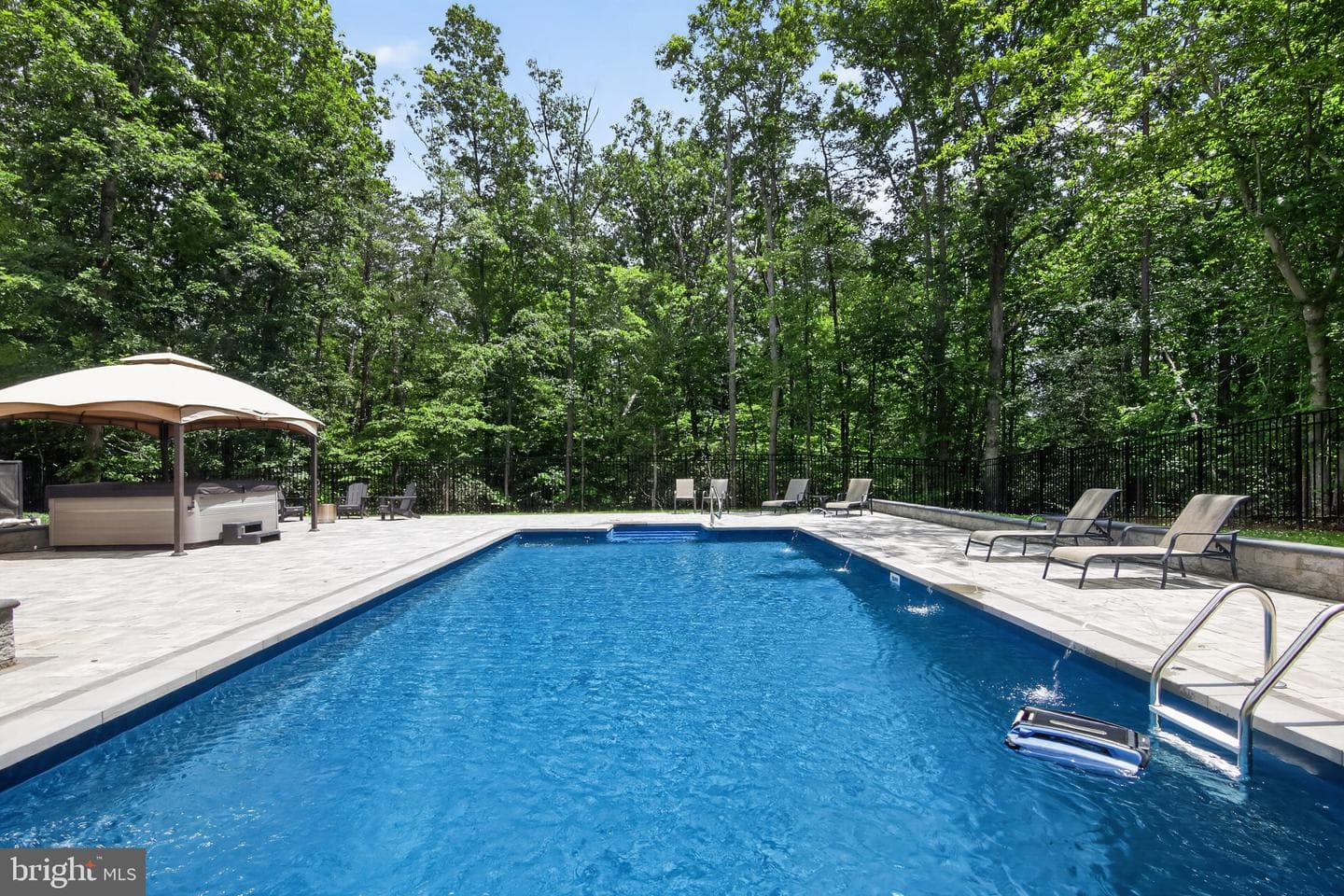 526 Fair Havens Ln photo 6