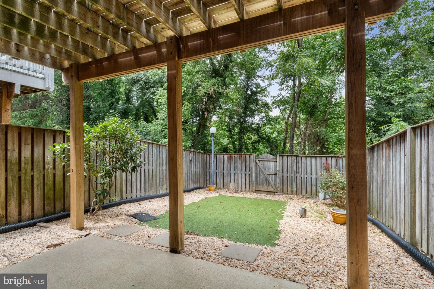 905 Shaw Court photo 25