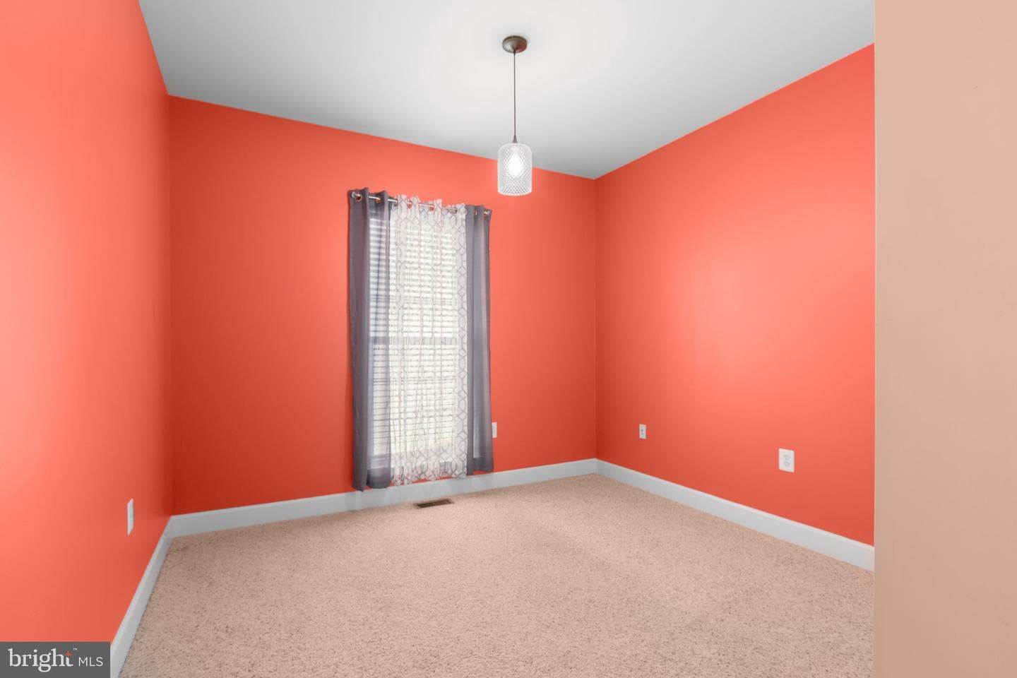 76 Denison St photo 21