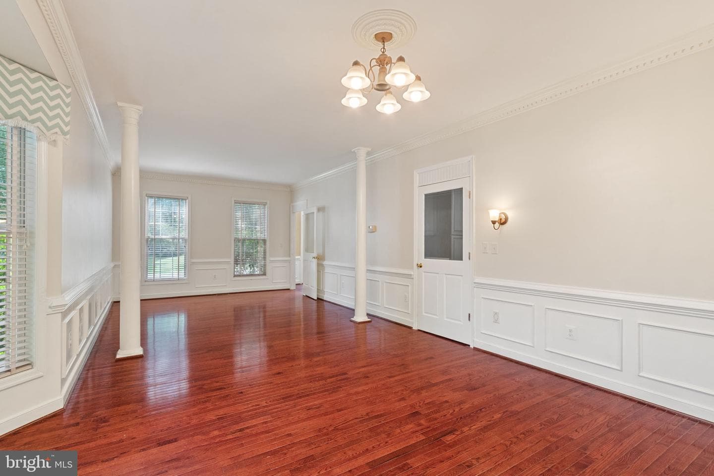 46 Monument Drive photo 12