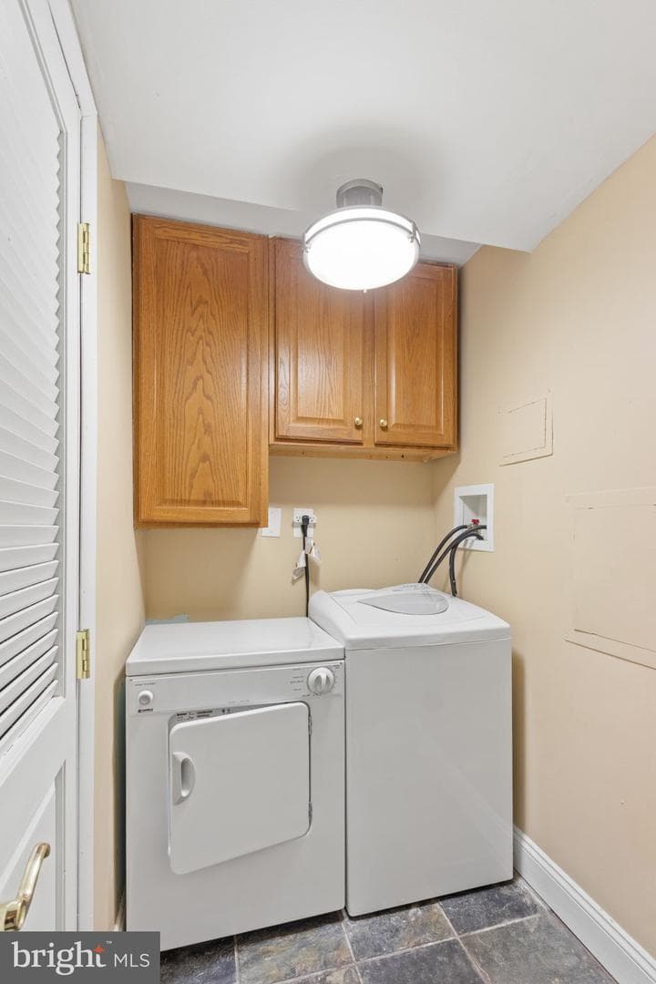 46 Monument Drive photo 37