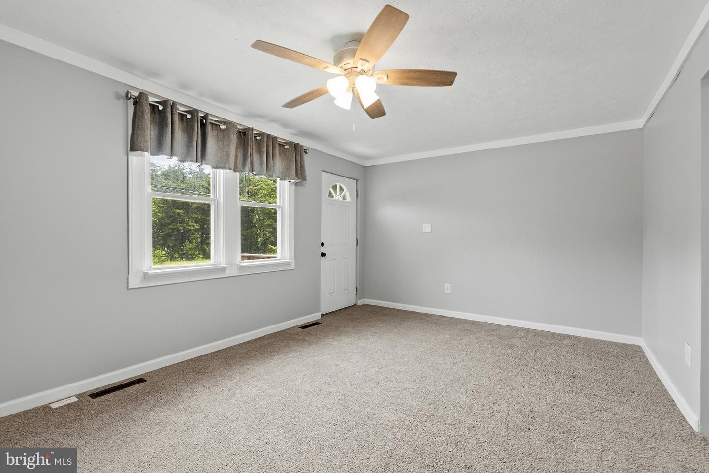 1529 Mountain View Road photo 14