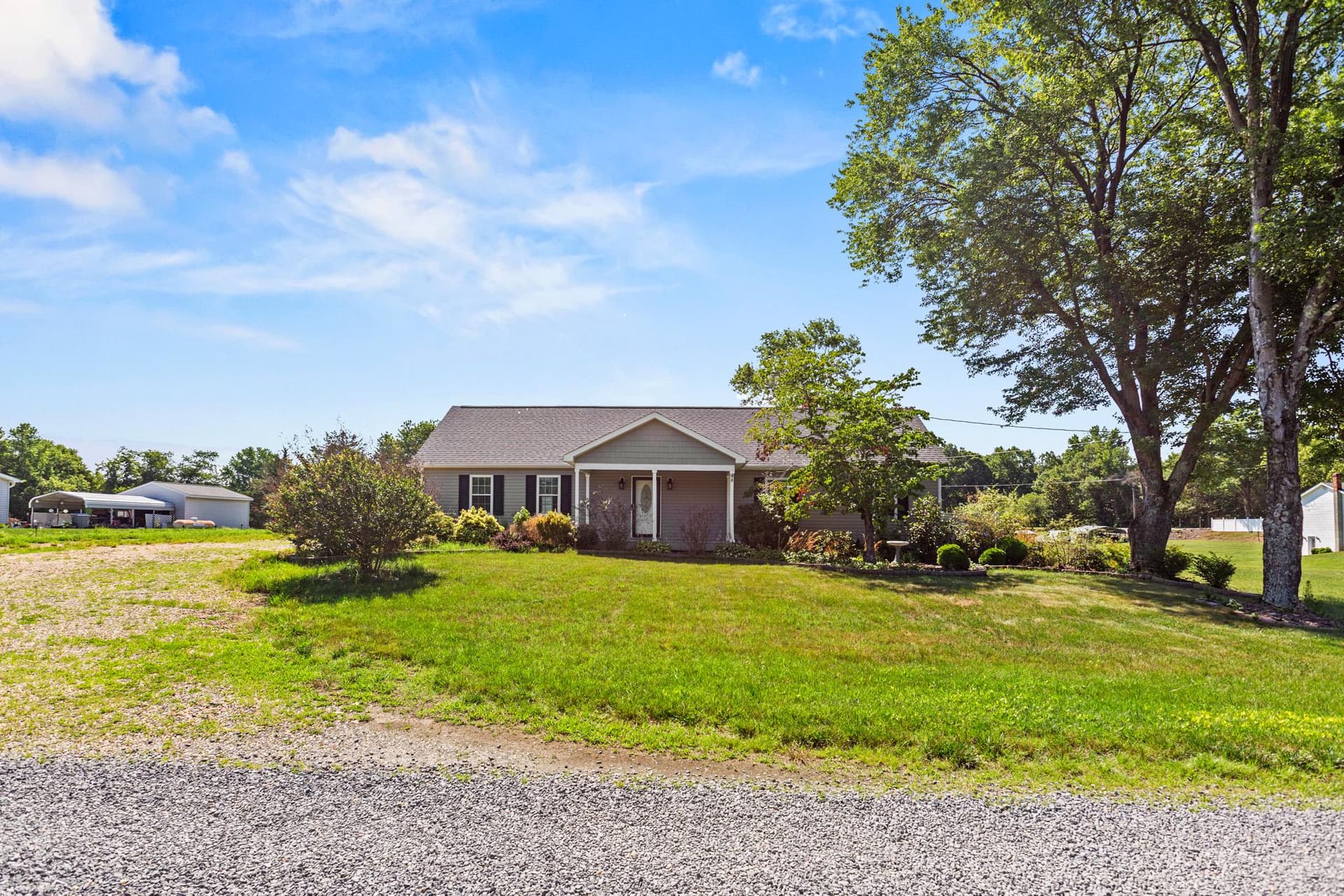 48 Homers Ln, Fredericksburg