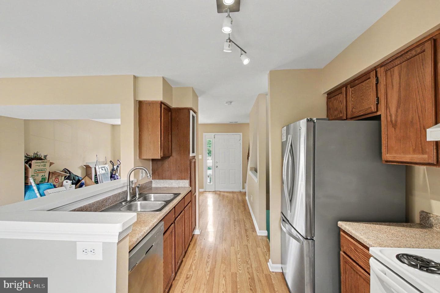 504 Providence St #504 photo 11
