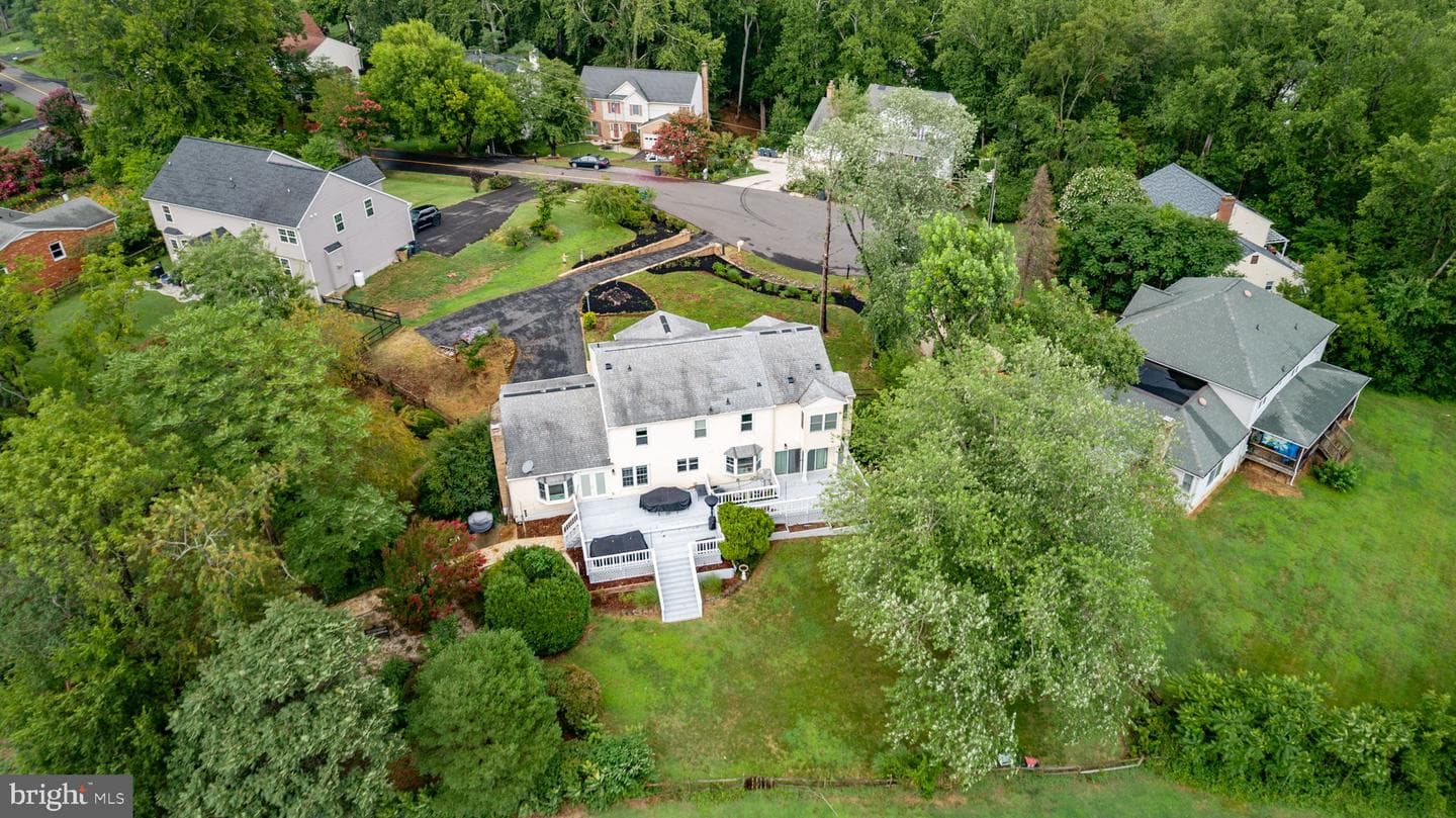 215 Stern Cove photo 33