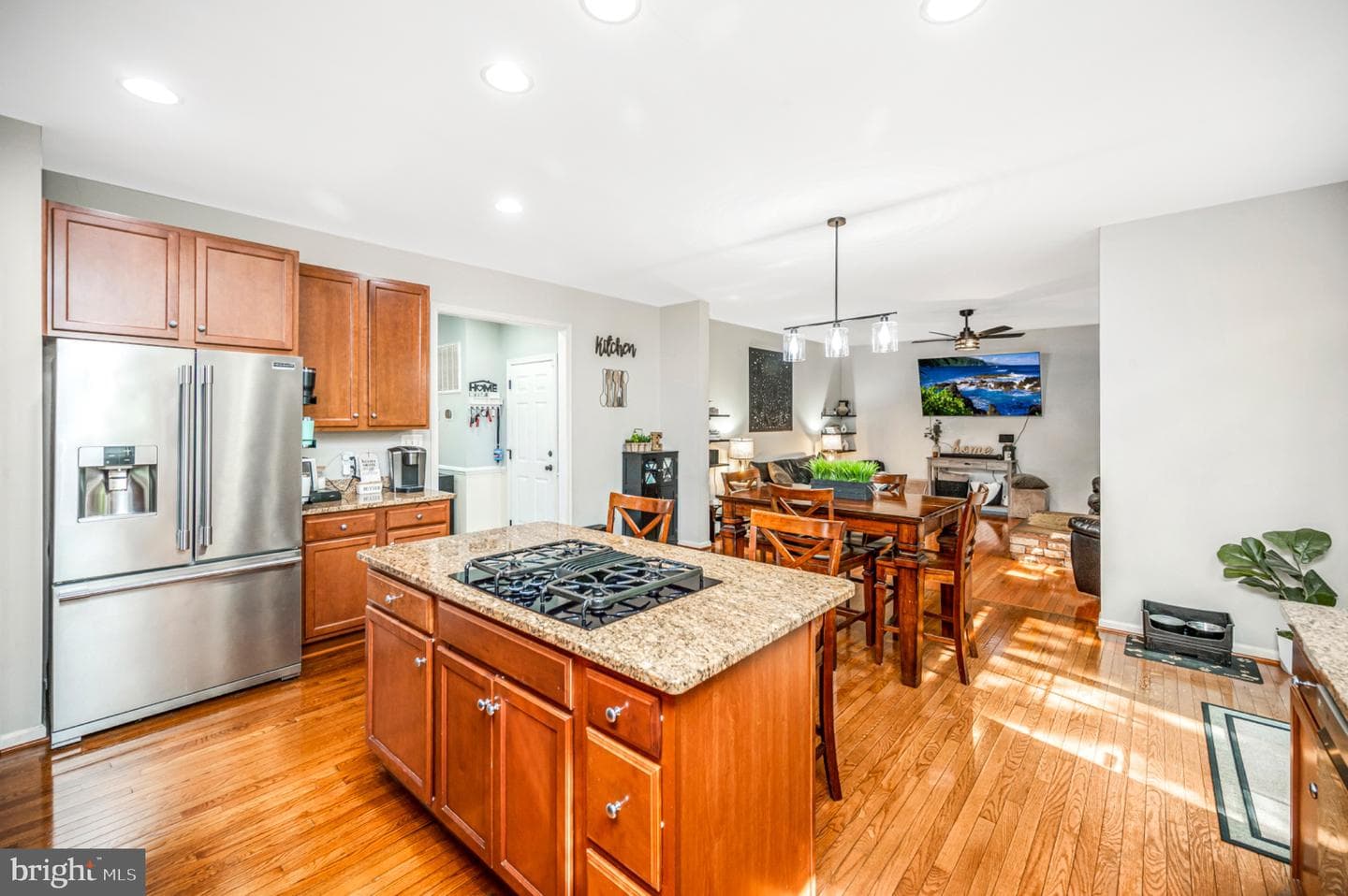 239 Toluca Road photo 43