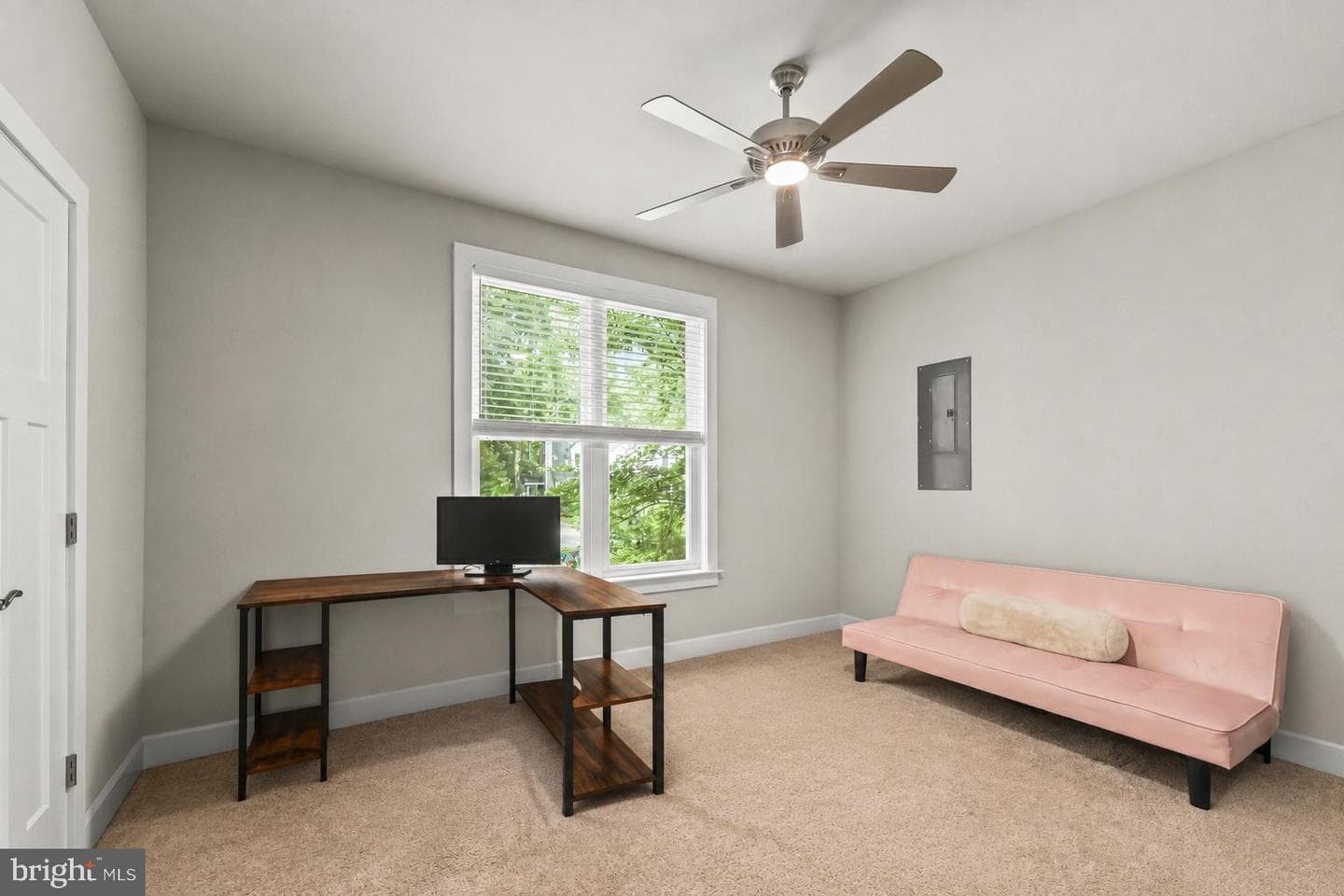 1210 Amherst Avenue photo 6