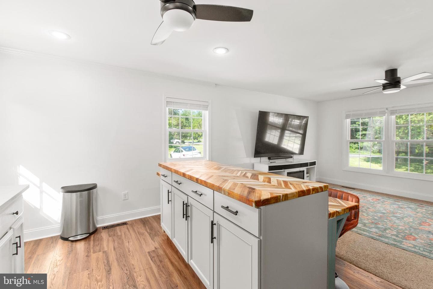 665 Holly Corner Rd photo 15
