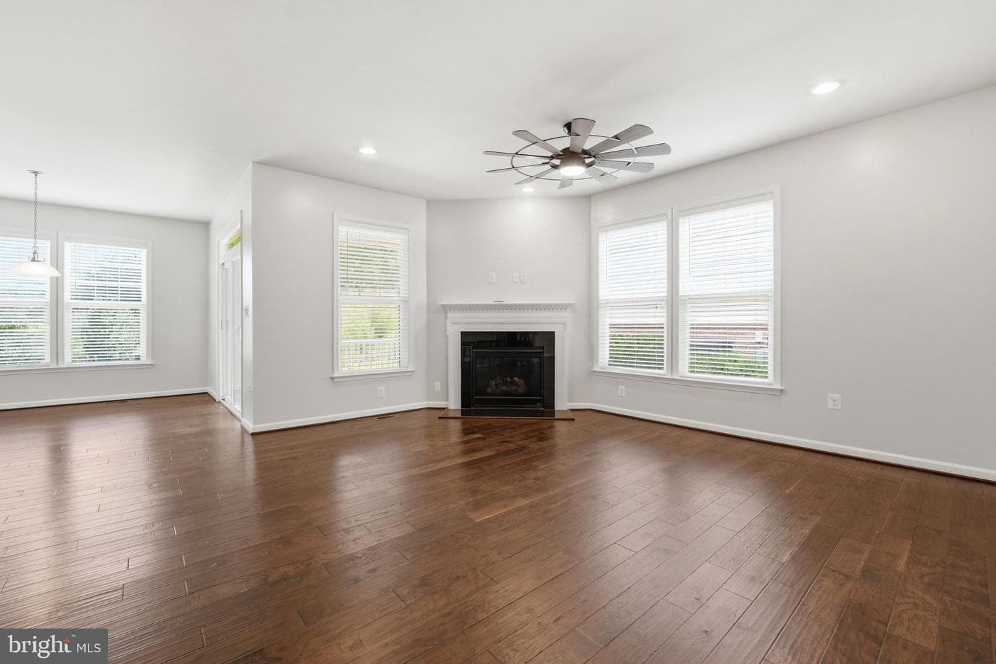 428 Alder Drive photo 23