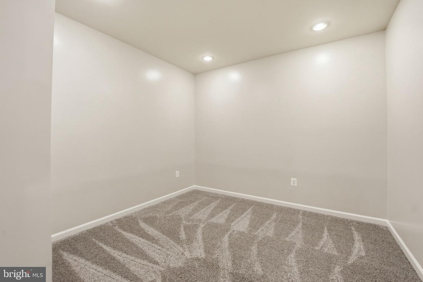 428 Alder Drive photo 68