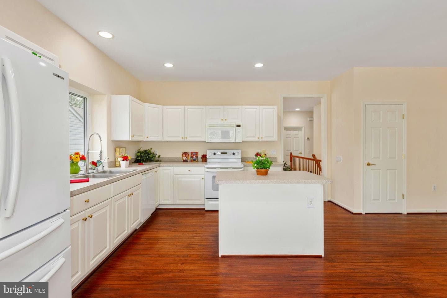 22 Chantilly Place photo 35