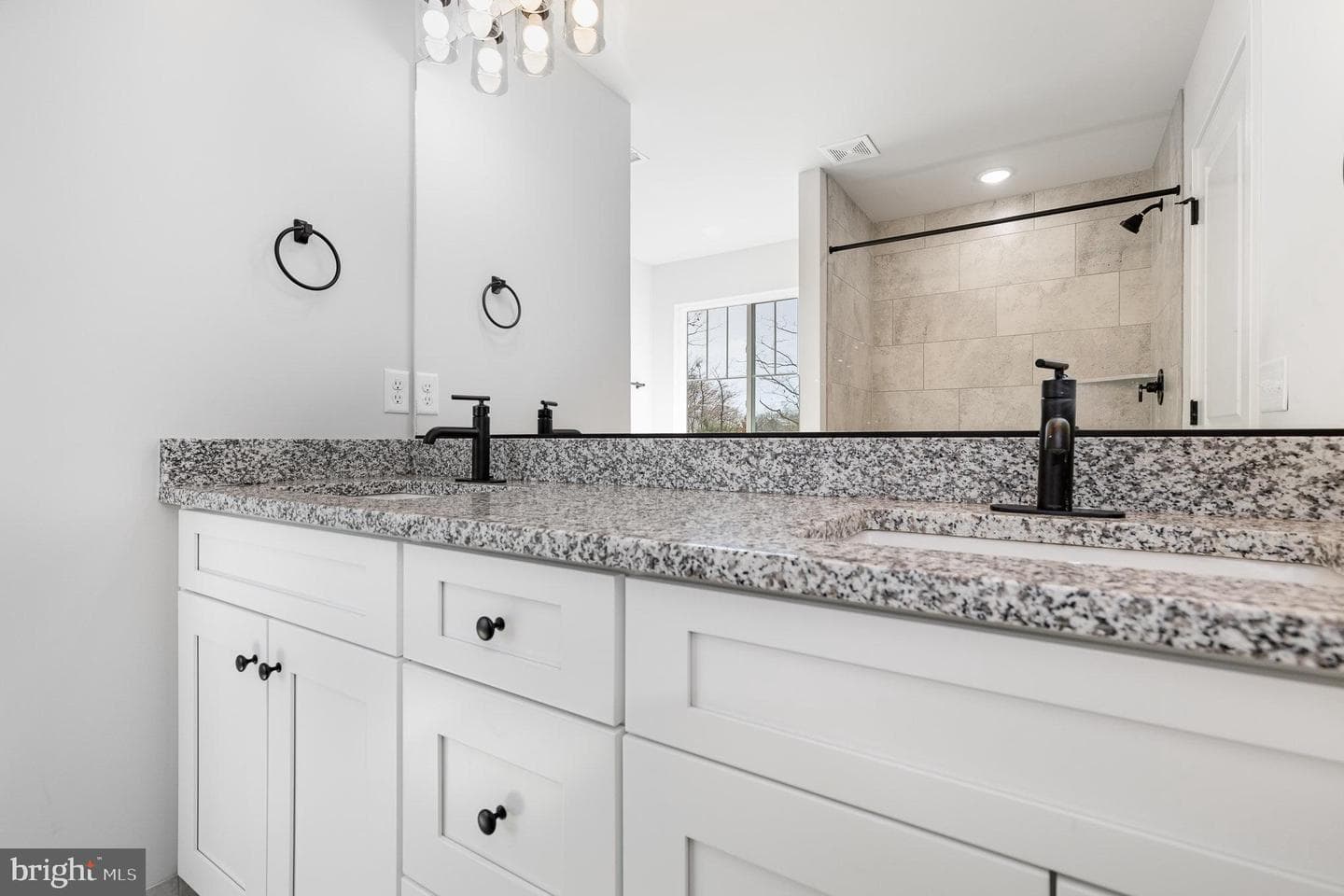 32 Virginia Avenue photo 25