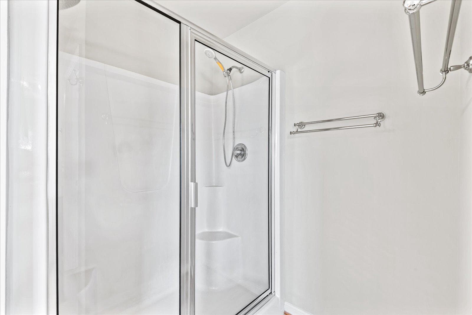 19 Pinto Lane photo 38