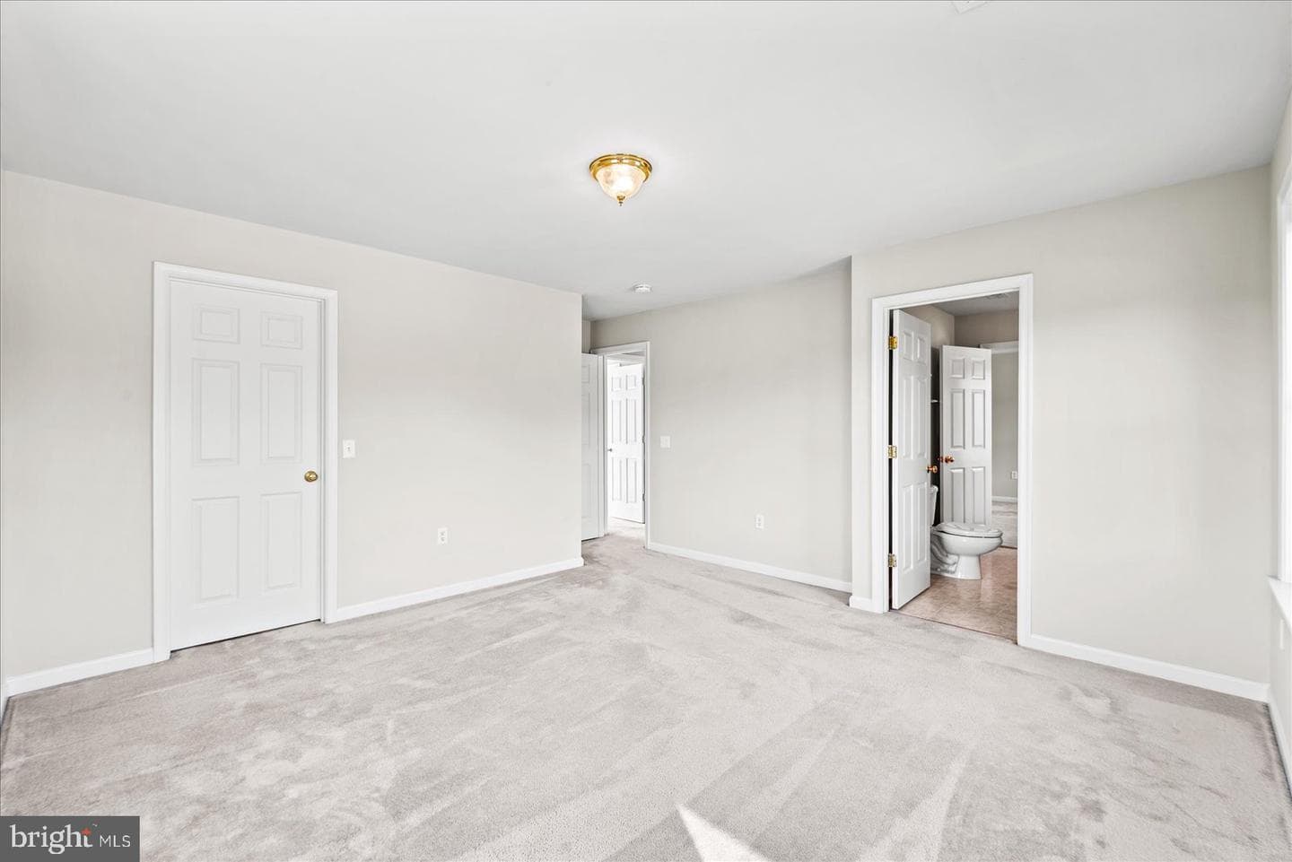 19 Pinto Lane photo 48