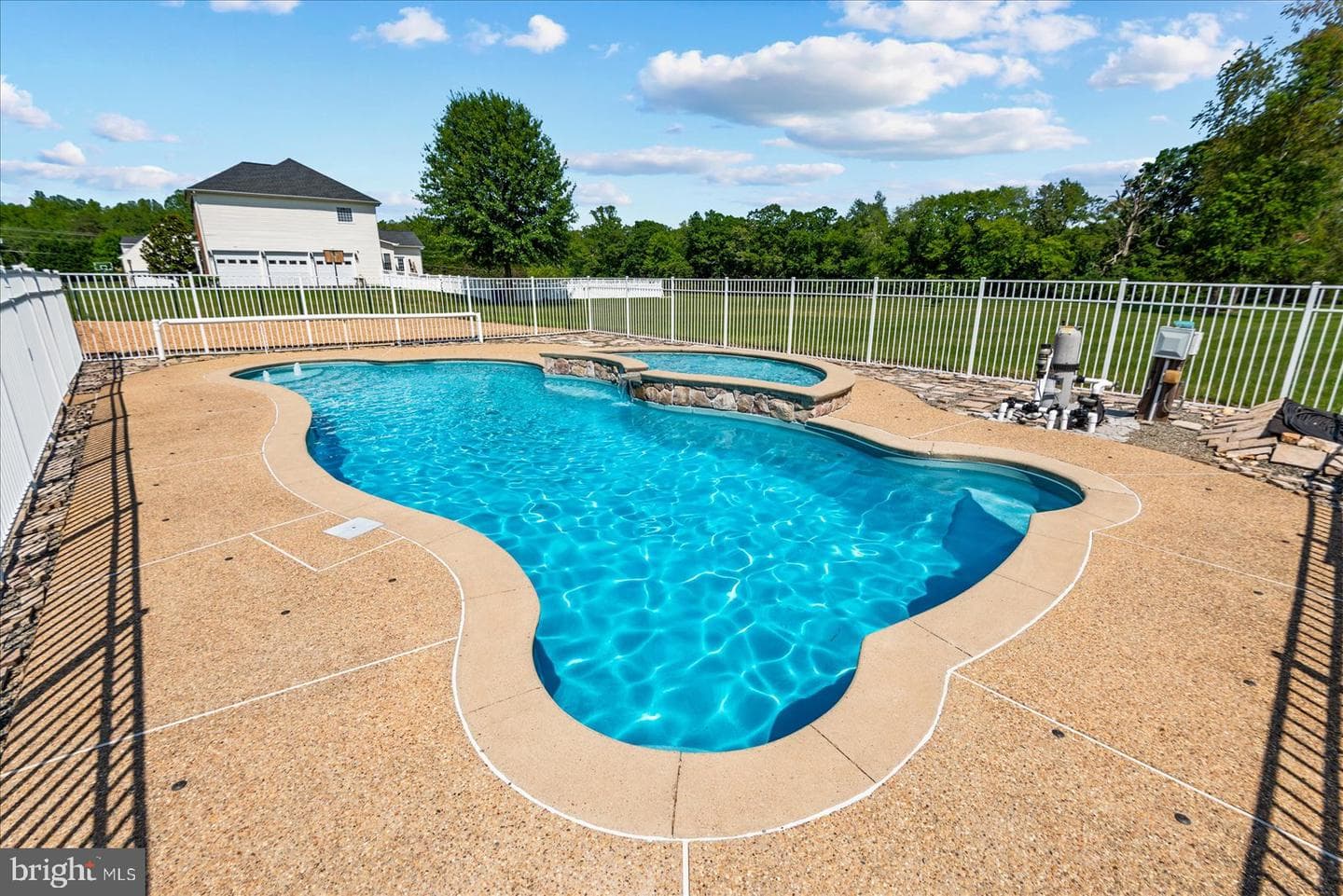 19 Pinto Lane photo 85