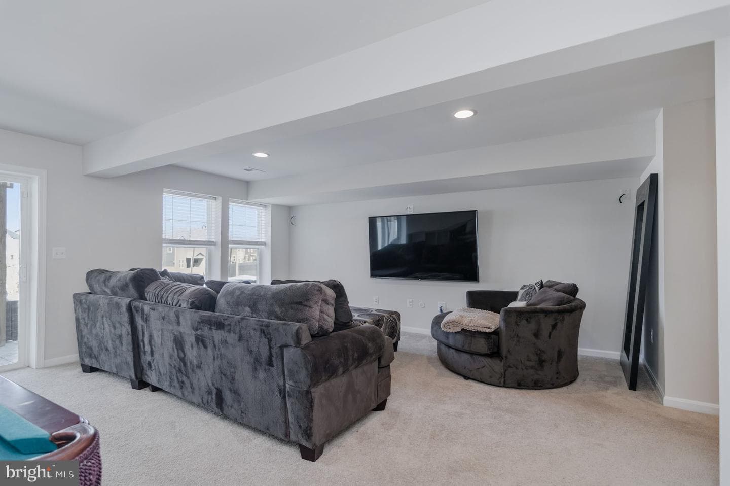 457 Gladiola Way photo 34