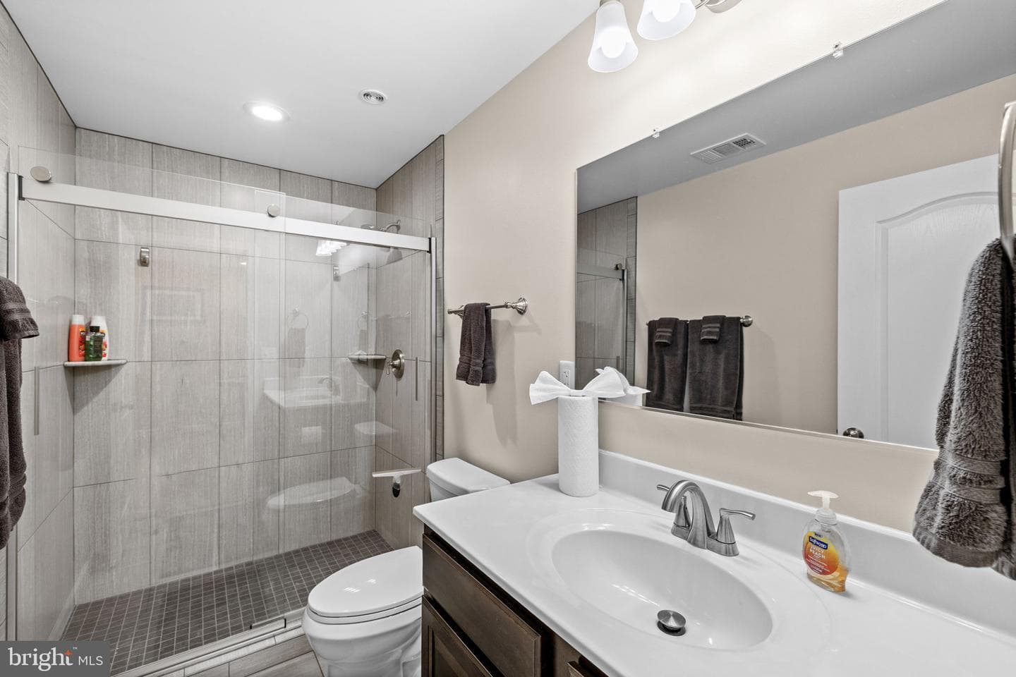 196 McPherson Drive photo 50