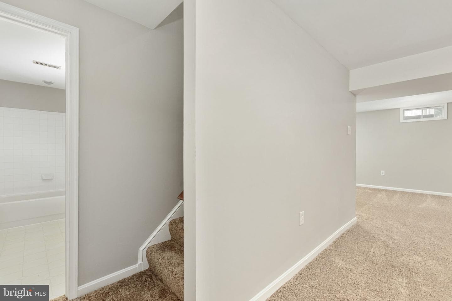 1 Markham Way photo 53