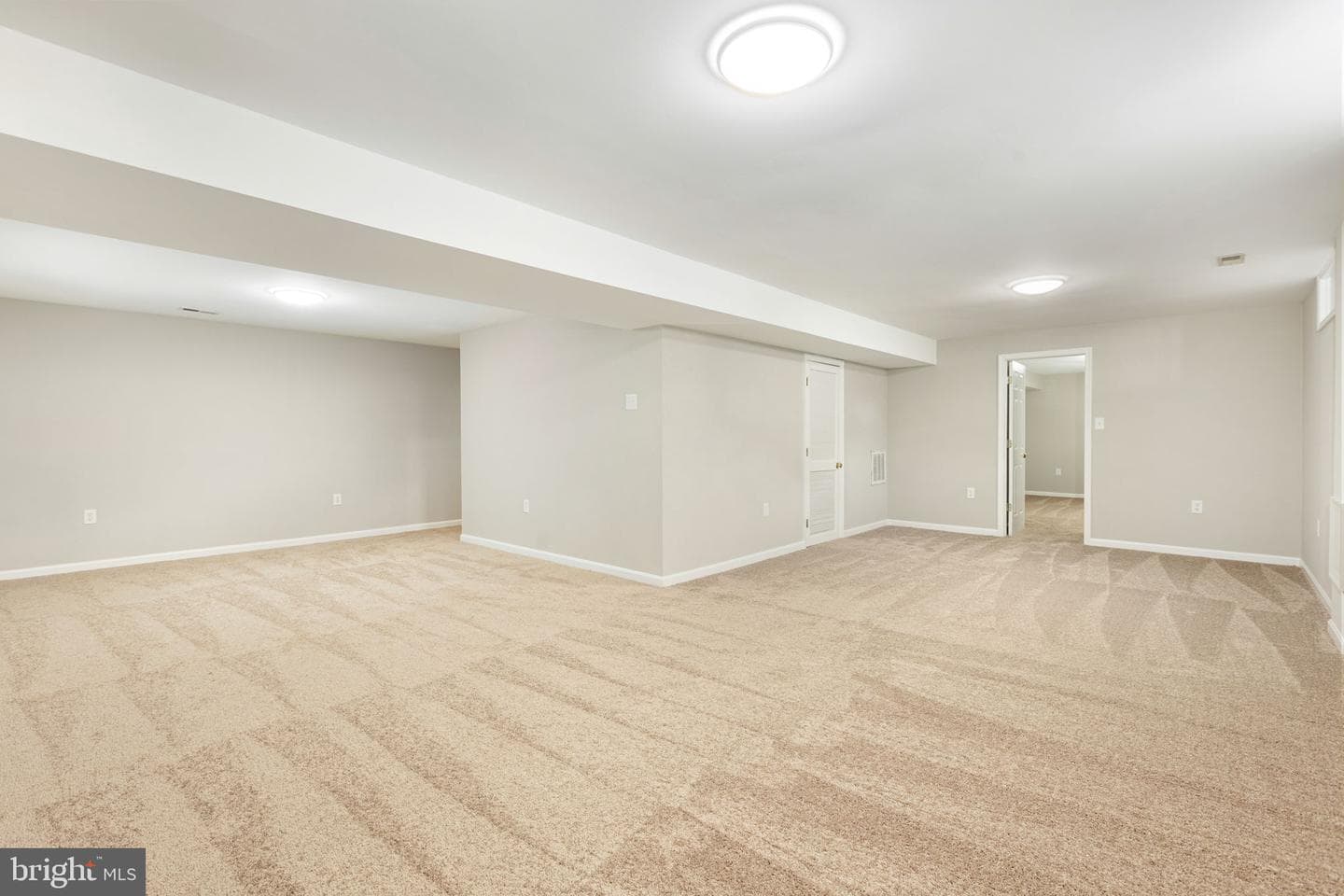 1 Markham Way photo 58