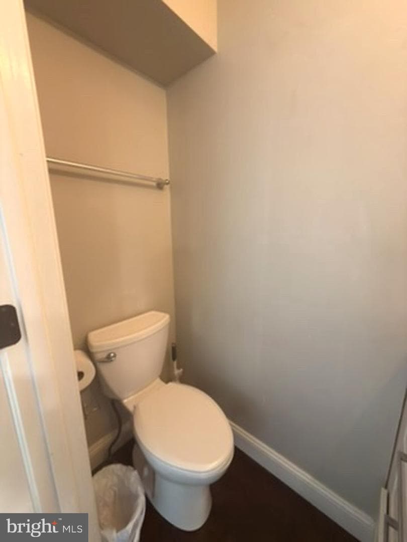 410 Munsons Hill Court photo 16