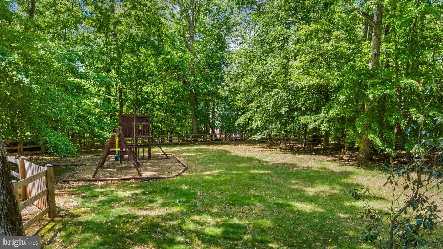 81 Lady Jane Lane photo 52