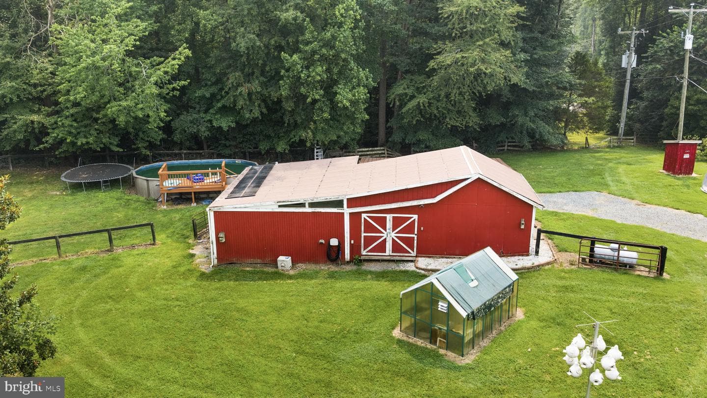 559 Holly Corner Road photo 14