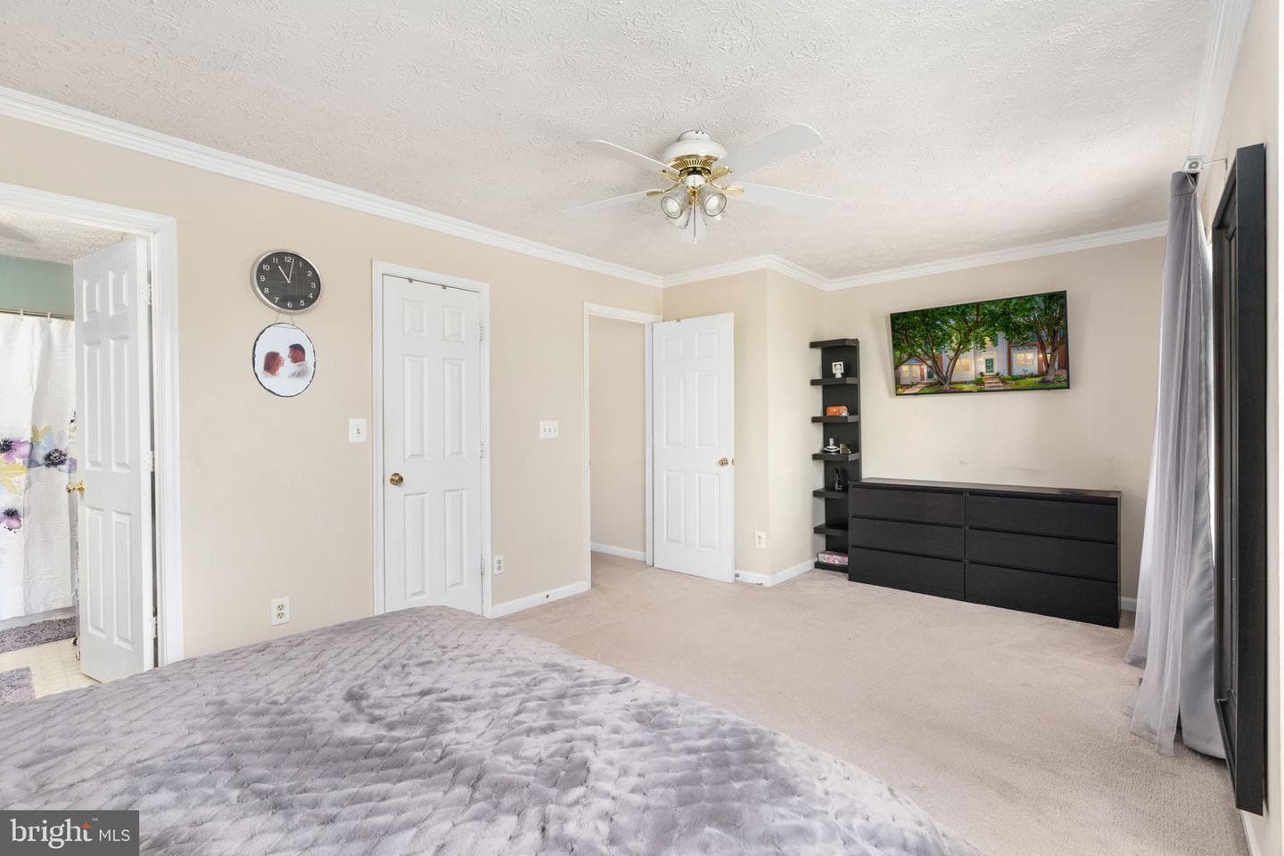 406 Rover Court photo 28