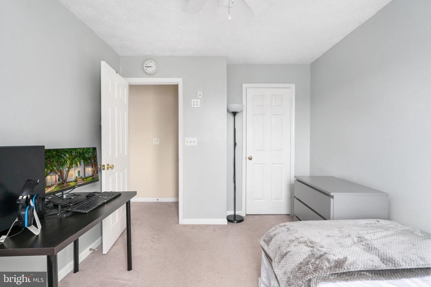 406 Rover Court photo 35