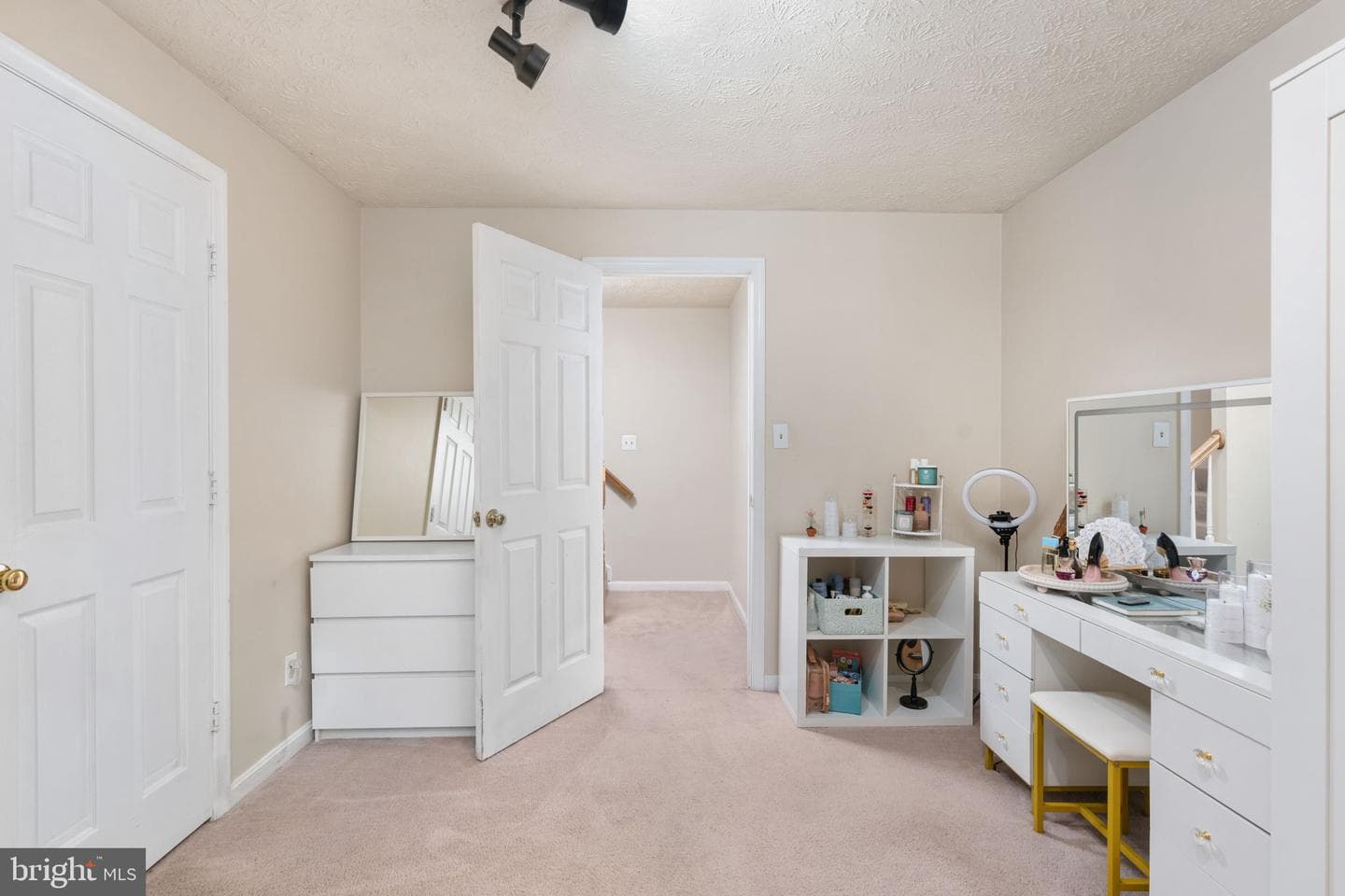 406 Rover Court photo 43