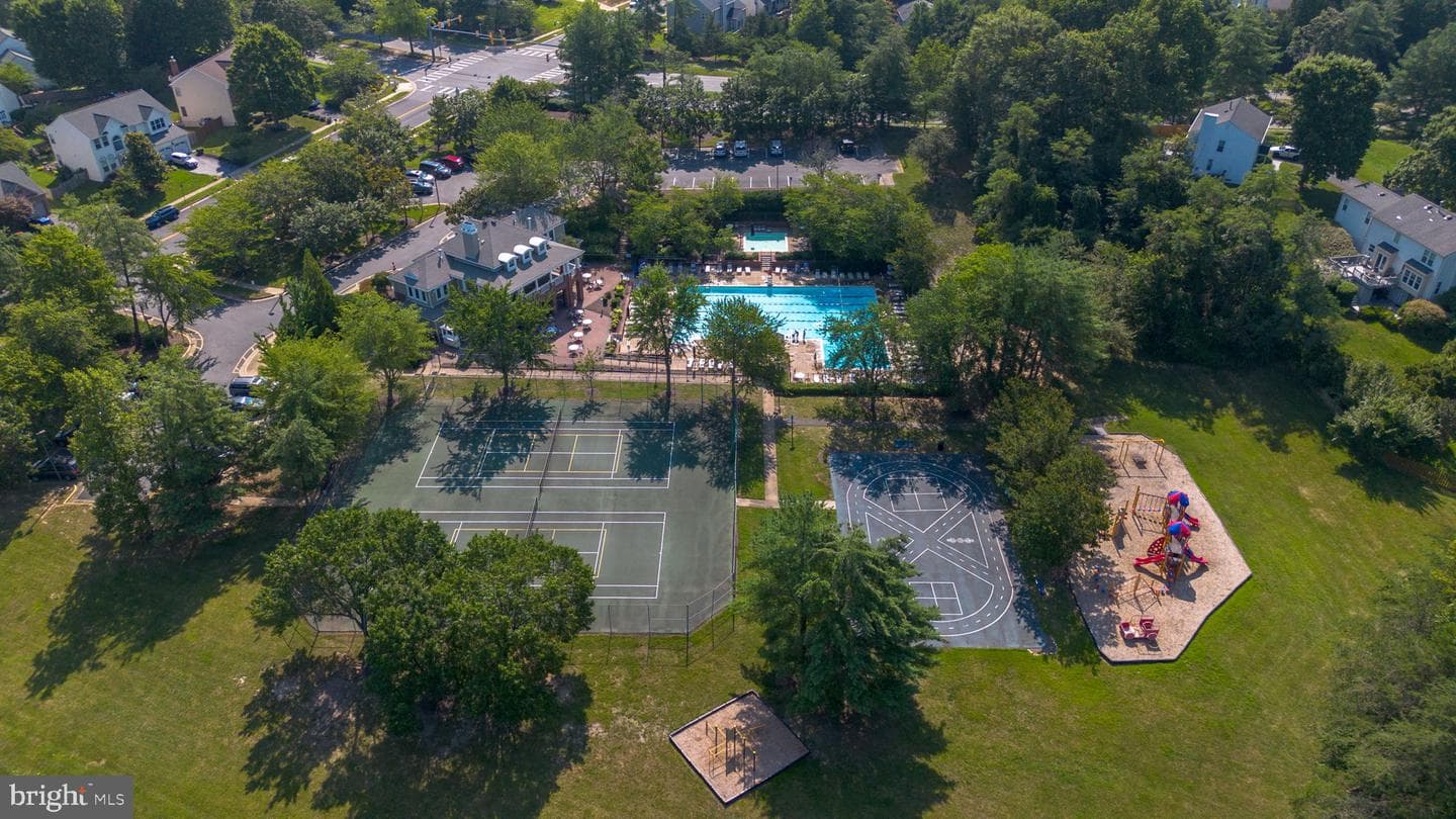 406 Rover Court photo 69