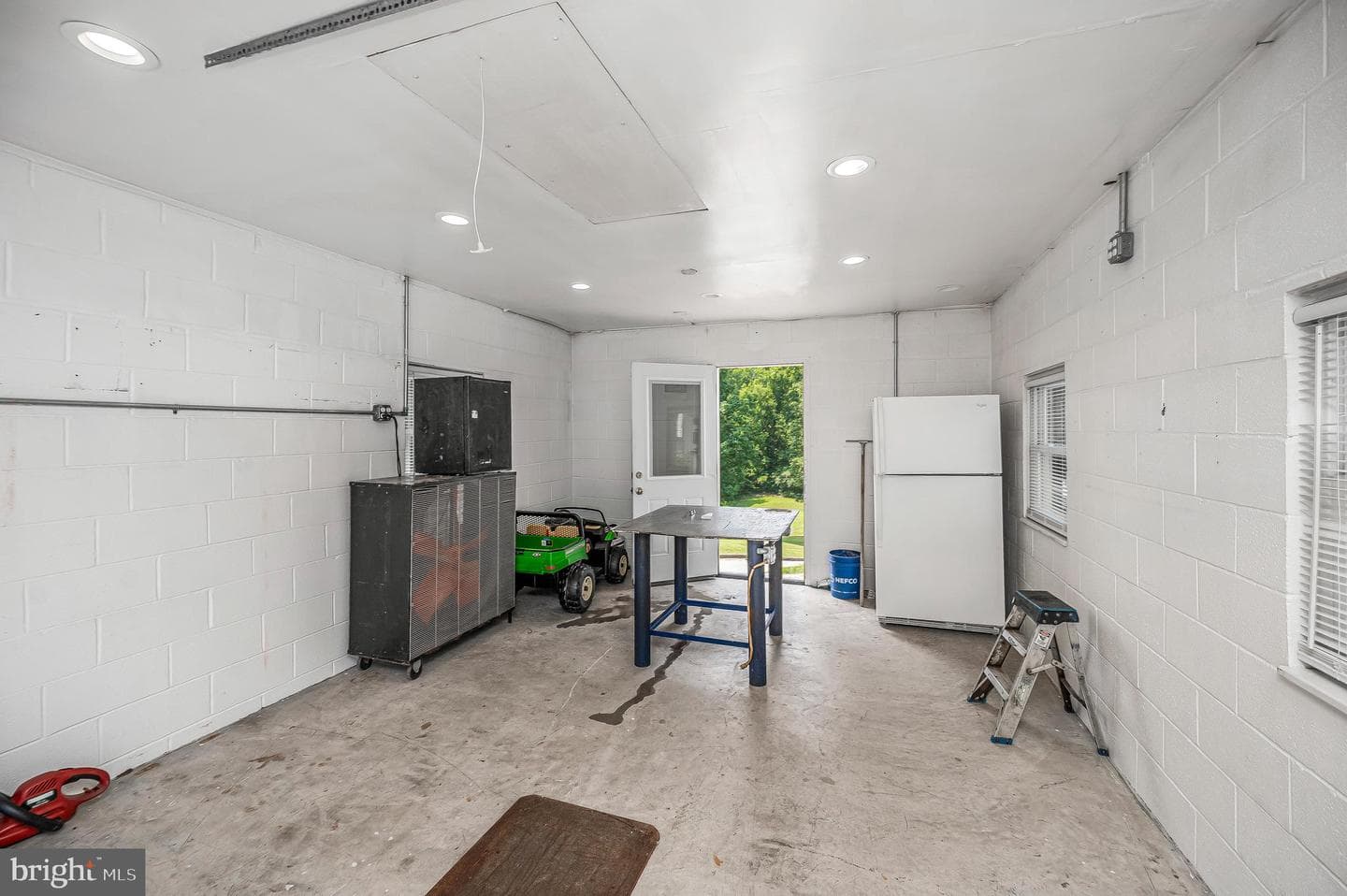 519 Telegraph Road photo 10