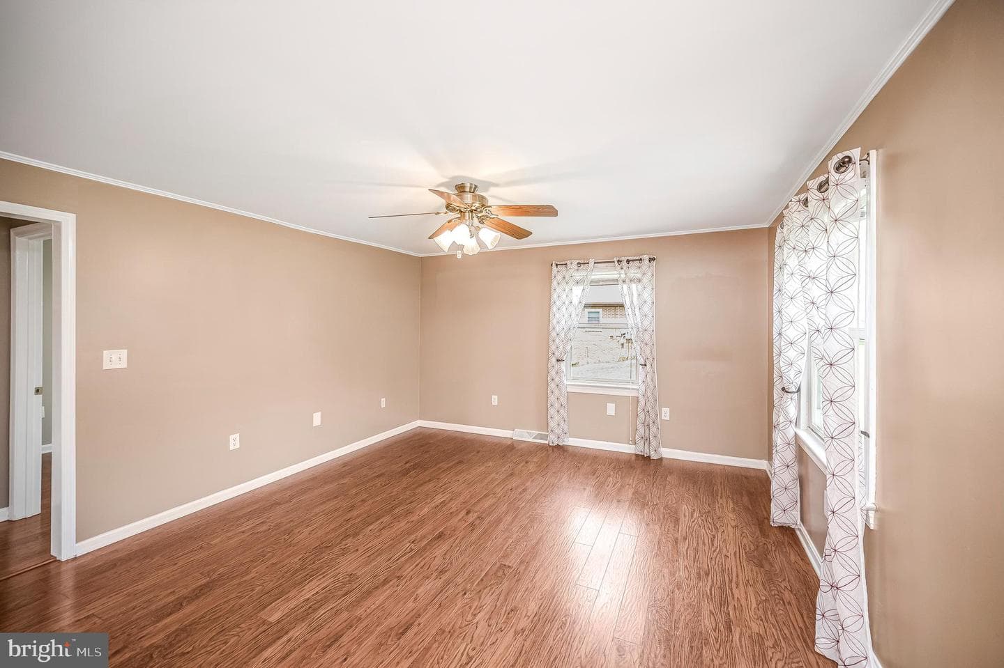 519 Telegraph Road photo 21