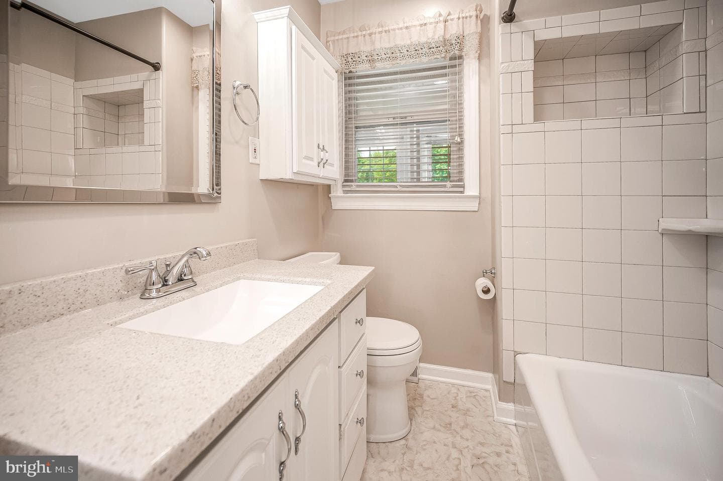 519 Telegraph Road photo 24