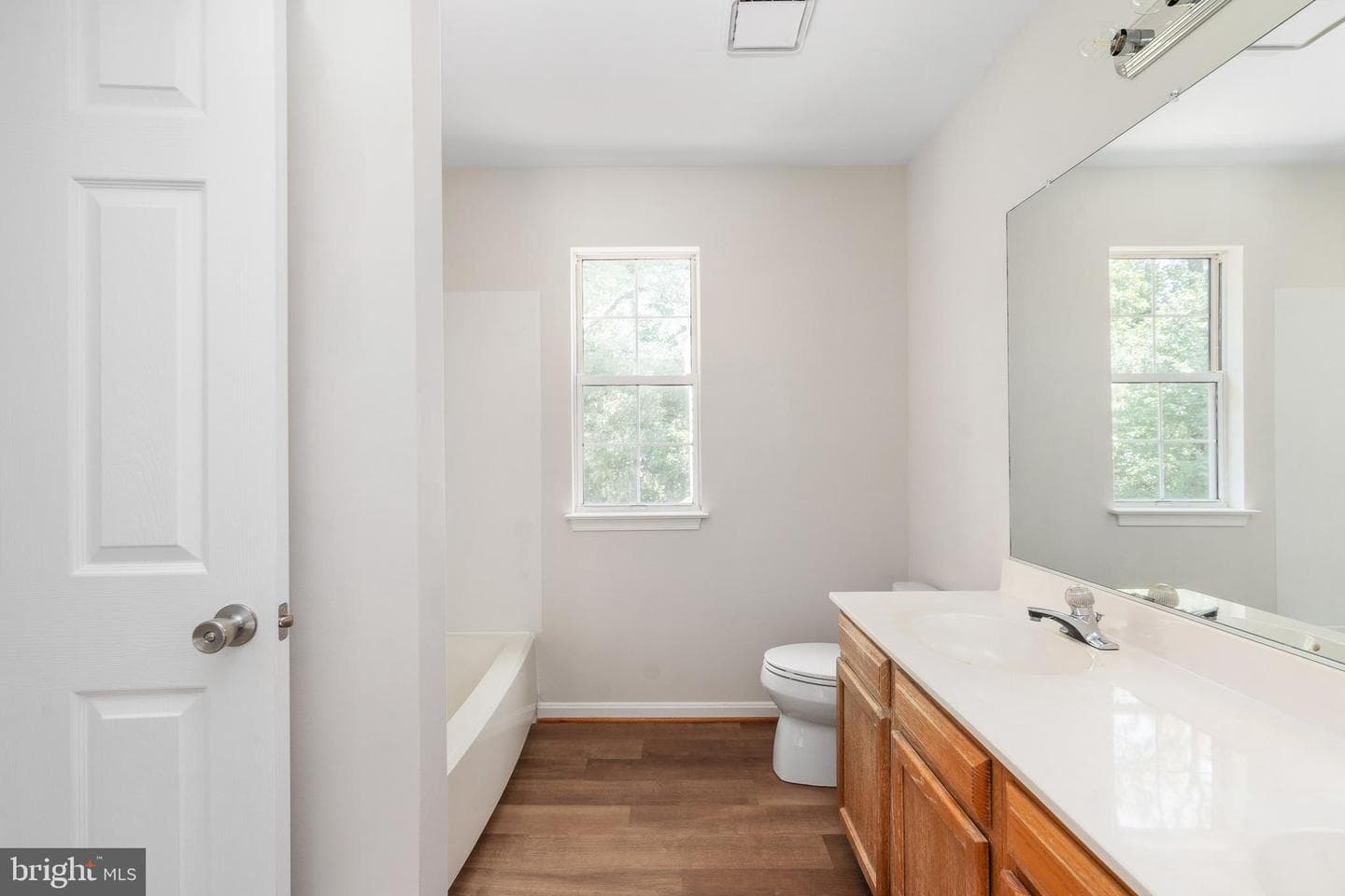 5 Timberwood Court photo 37