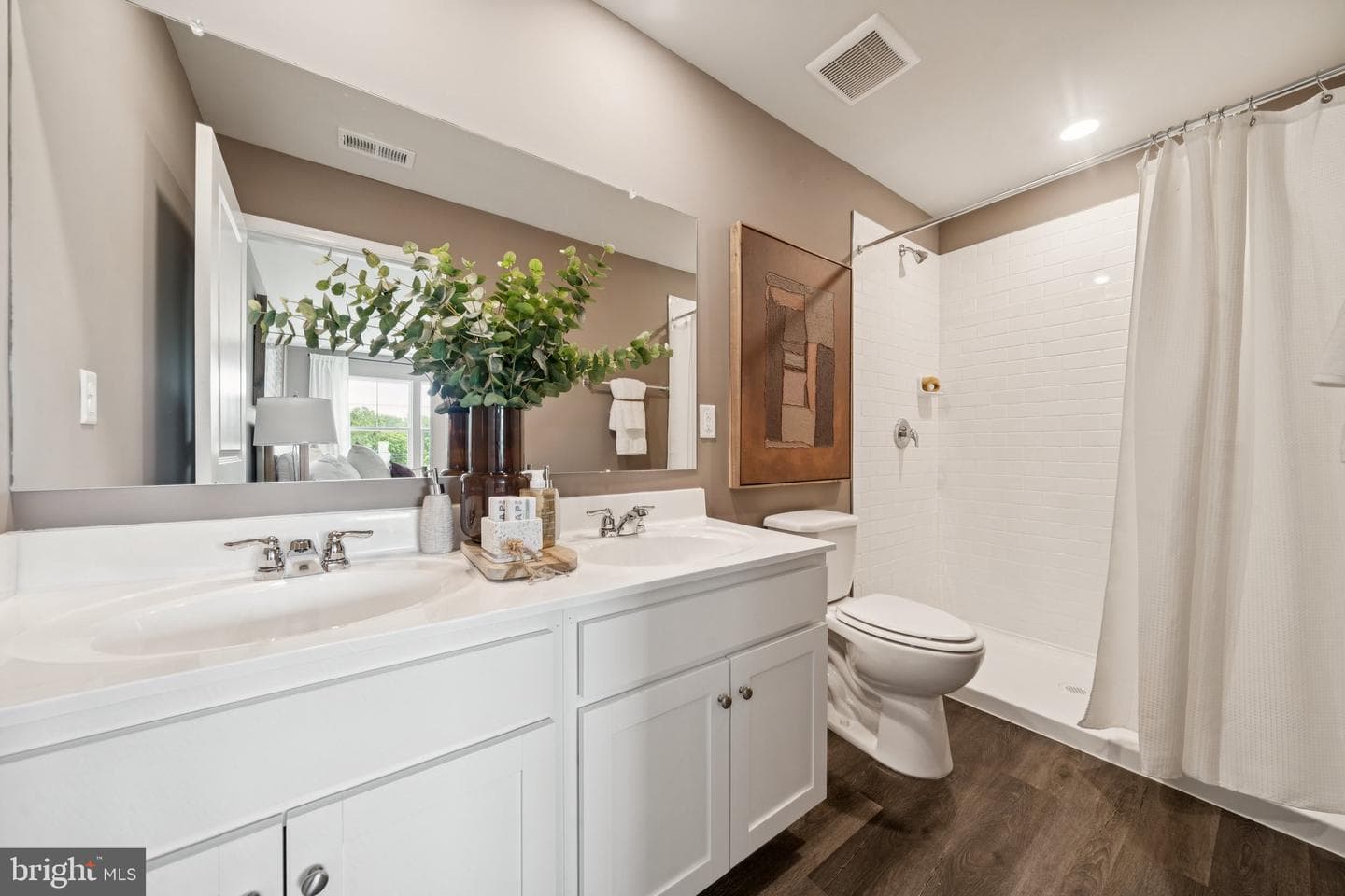 229 Camden Drive photo 25