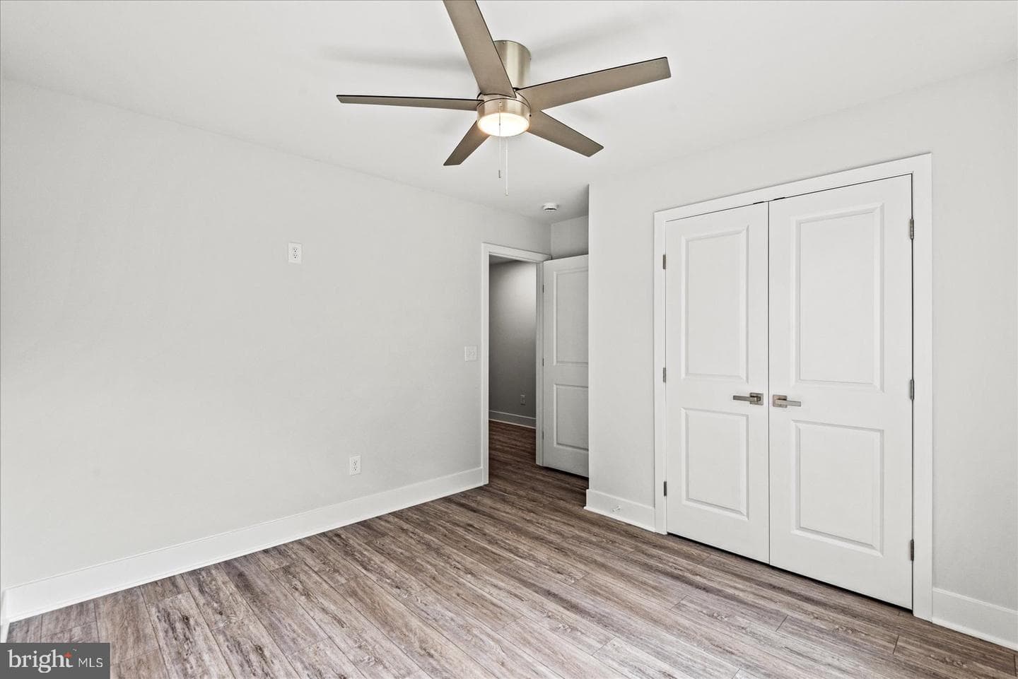 207 Lincoln photo 32