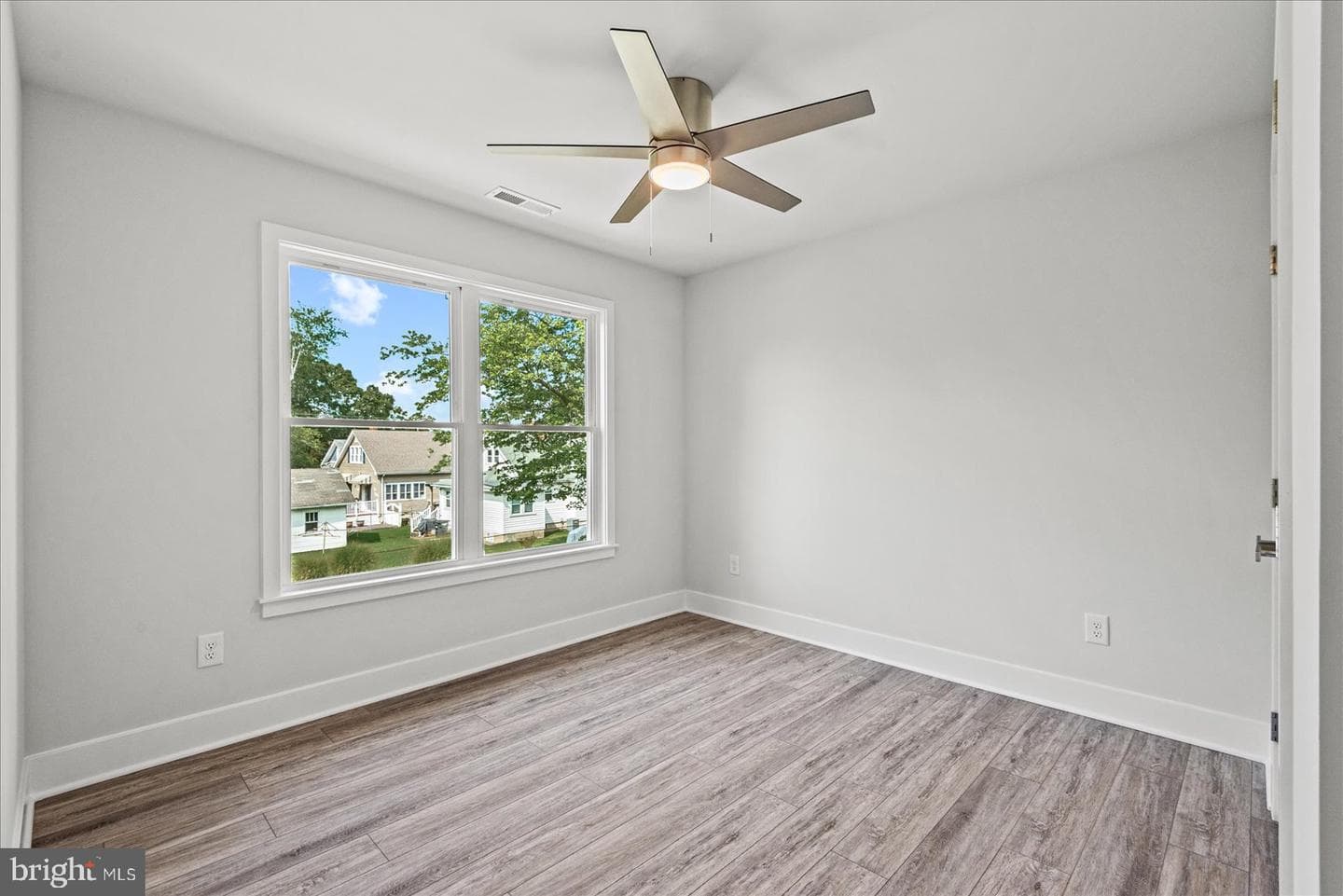 207 Lincoln photo 33