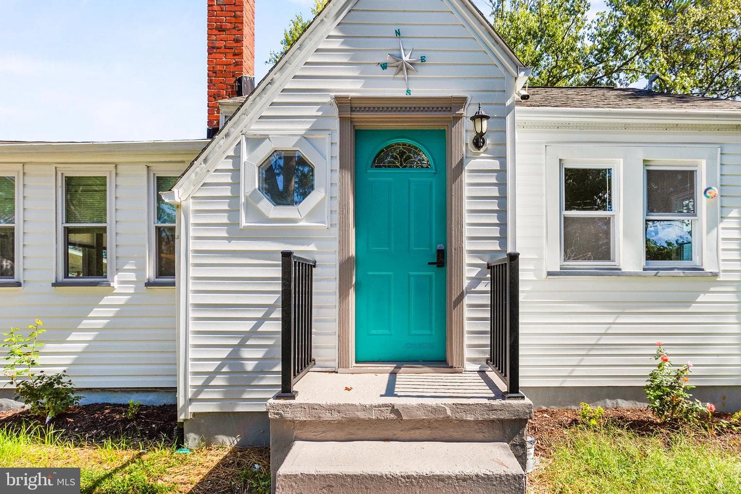 1212 Lossing Avenue photo 2