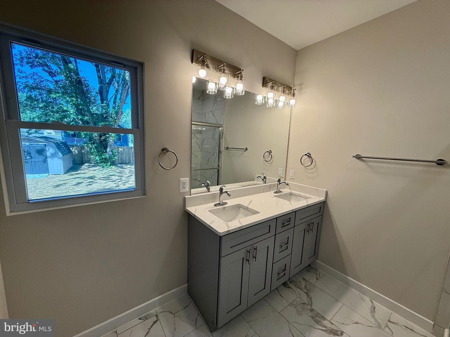 228 Dale Drive photo 19