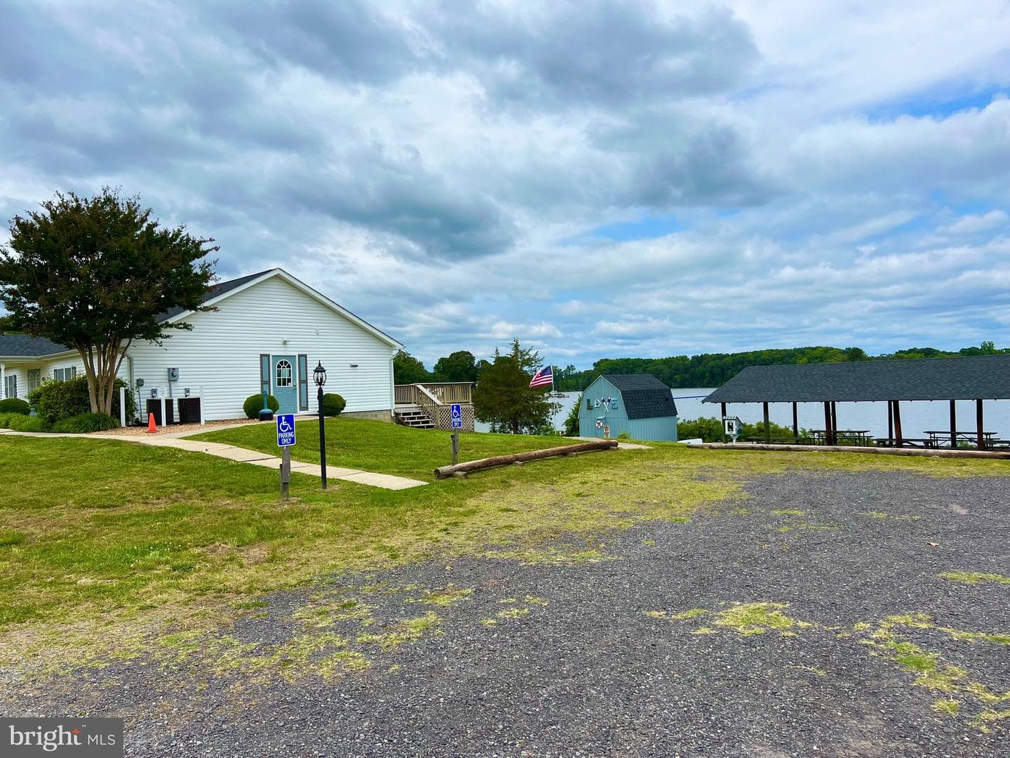 228 Dale Drive photo 41