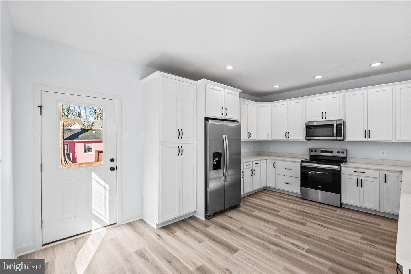 133 6th St photo 16