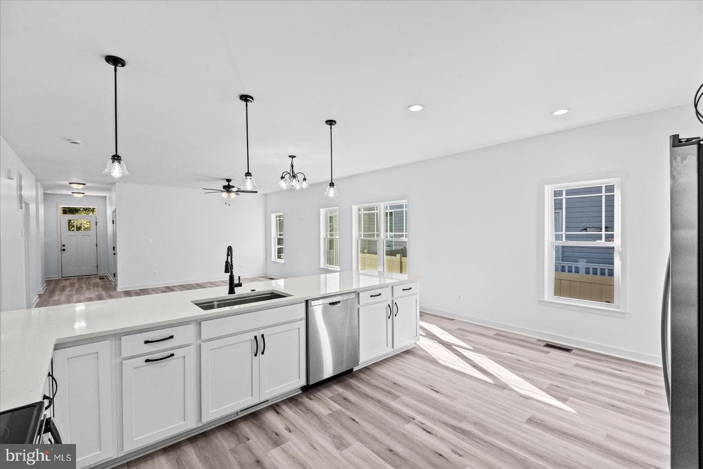 133 6th St photo 18