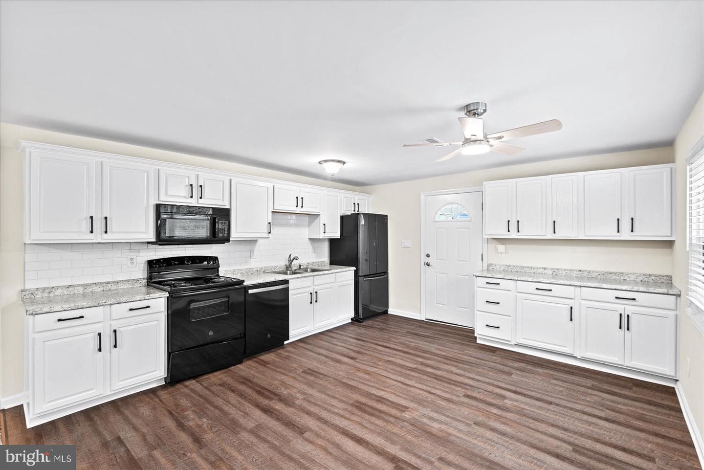 218 Circle Lane photo 7