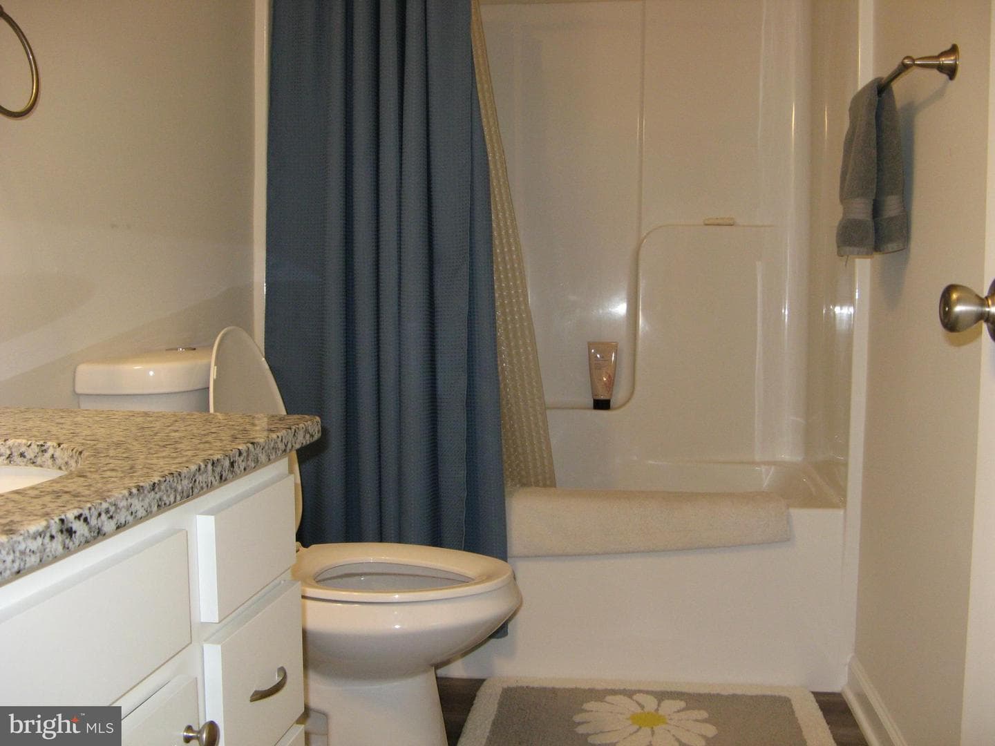 57 Oak Lane photo 33