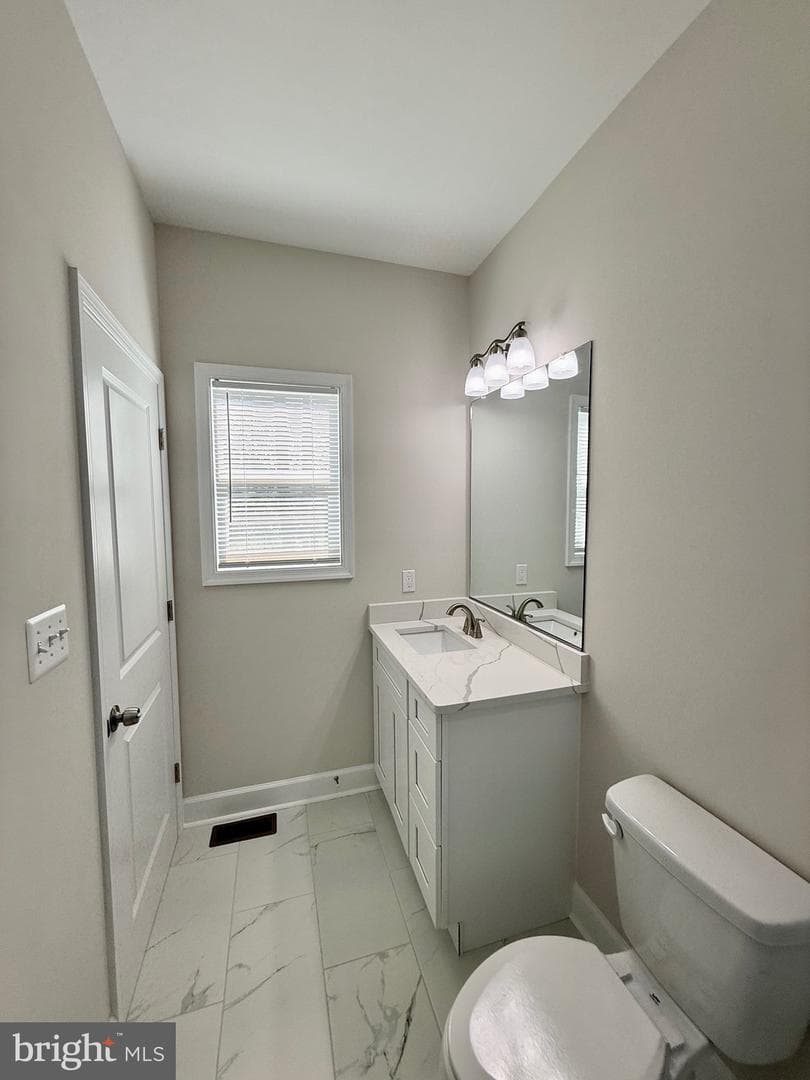 249 Wildwood Road photo 9