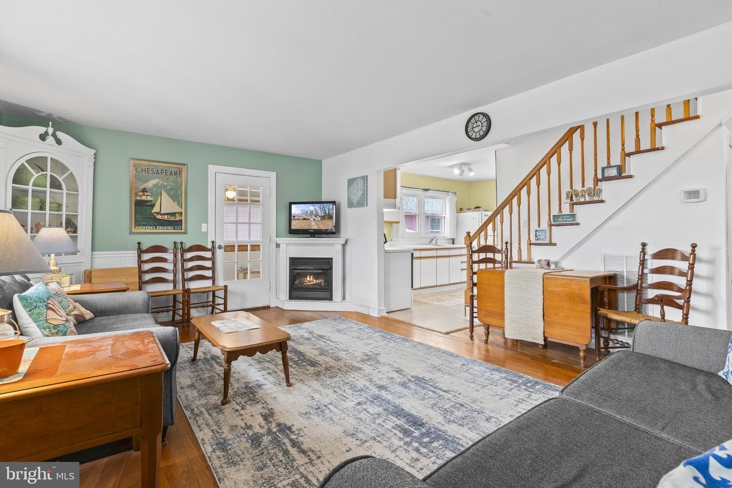 916 Bryant Avenue photo 4
