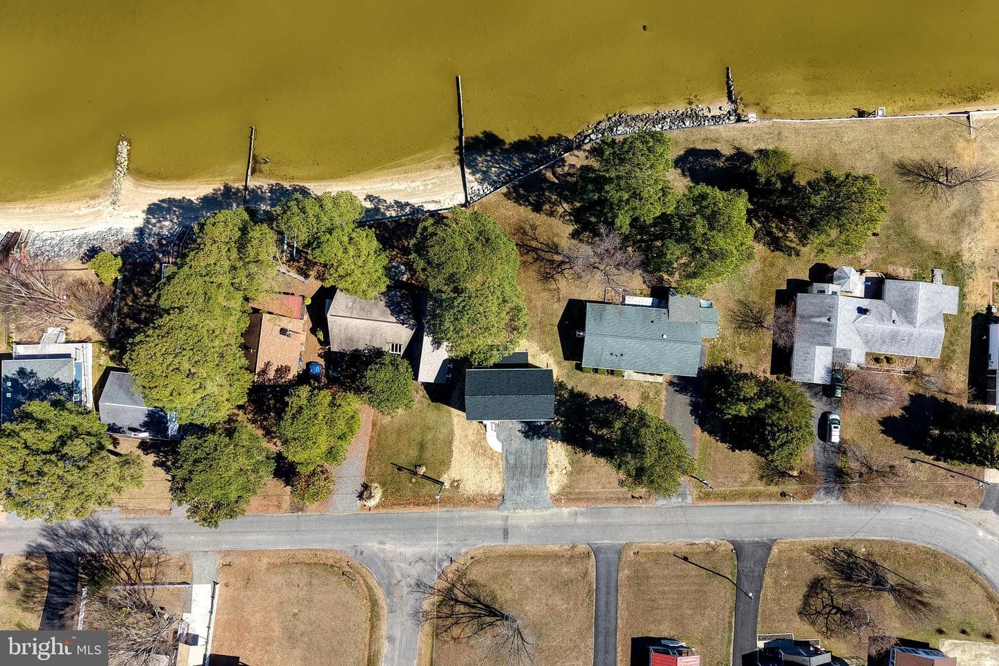 54 Shore Dr. photo 42
