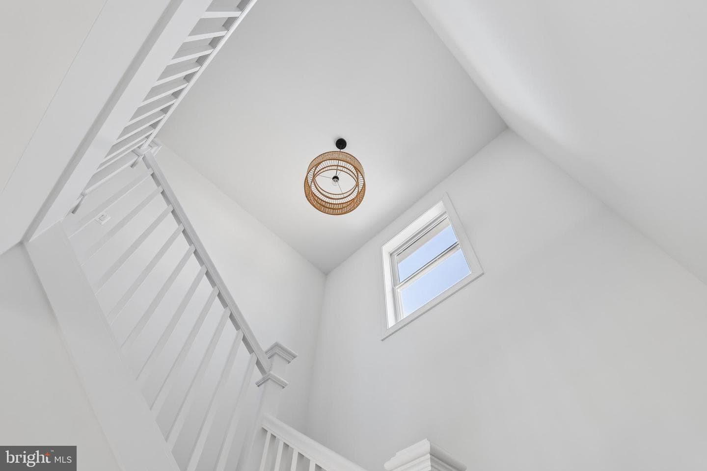 54 Shore Dr. photo 5