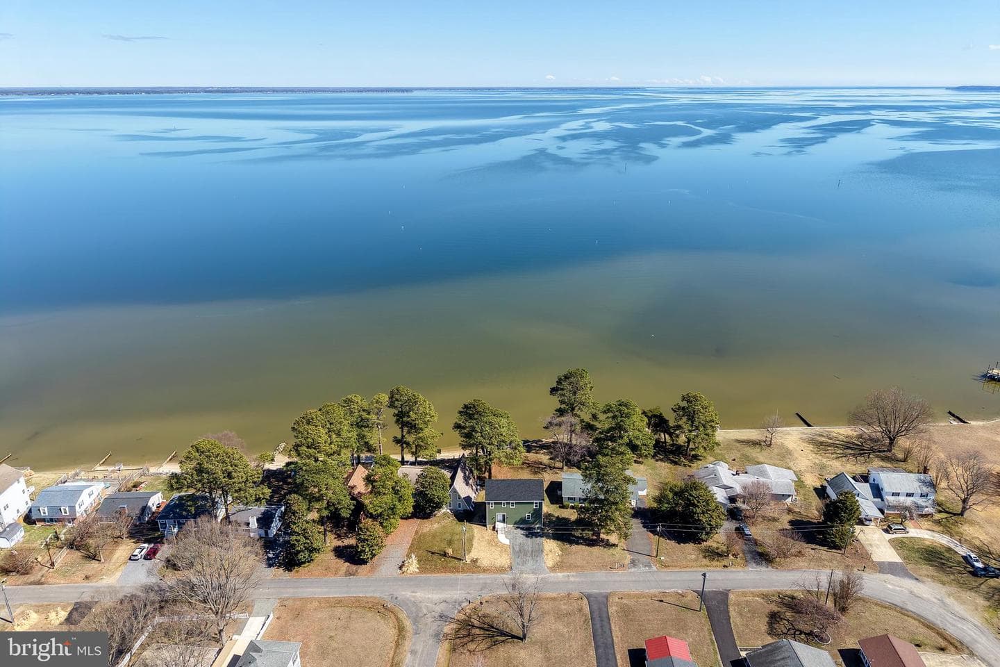 54 Shore Dr. photo 6